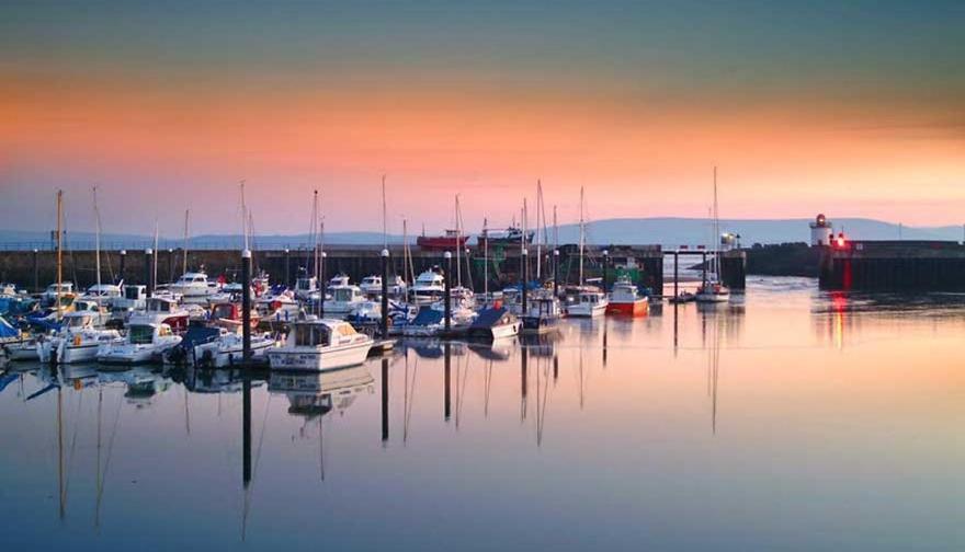 Modern 1 Bed Apartment Next To Beach And Golf Course Llanelli Luaran gambar